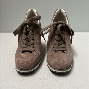 💎💯% Auth Prada💎